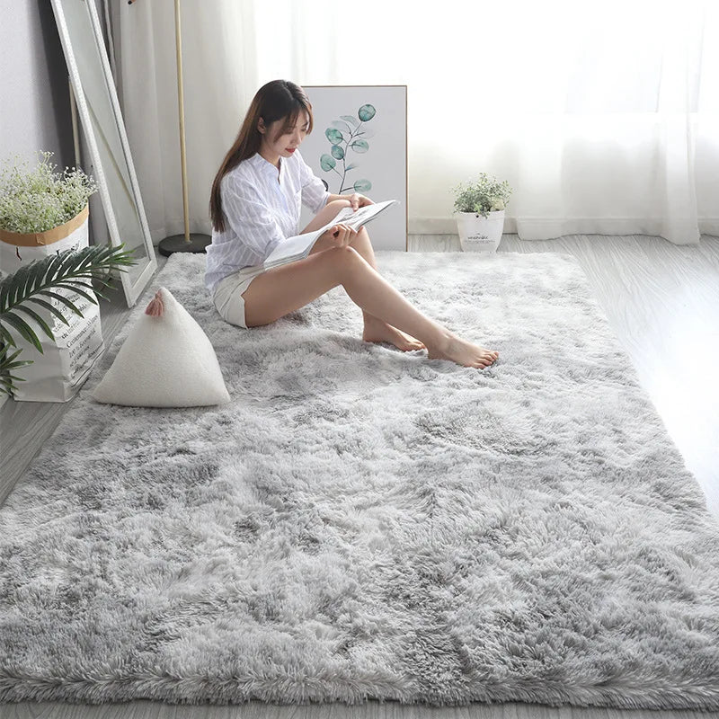 Plush rug grey