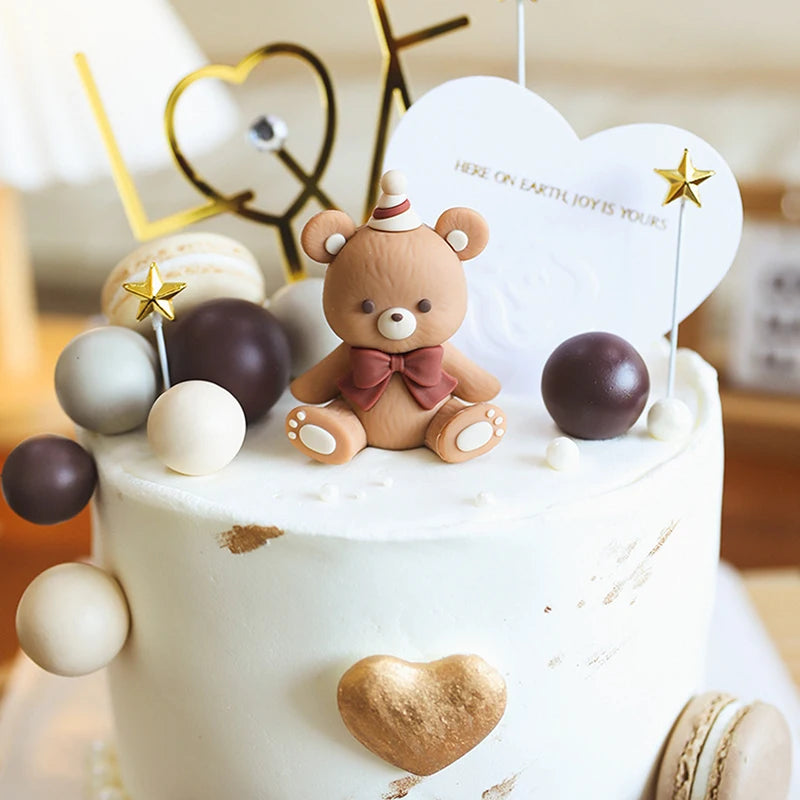 Teddy cake topper